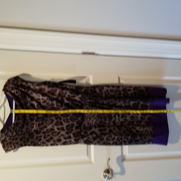 NWT size 6 Jones New York animal print. Dress purple accents gray tone priny - Picture 8 of 8